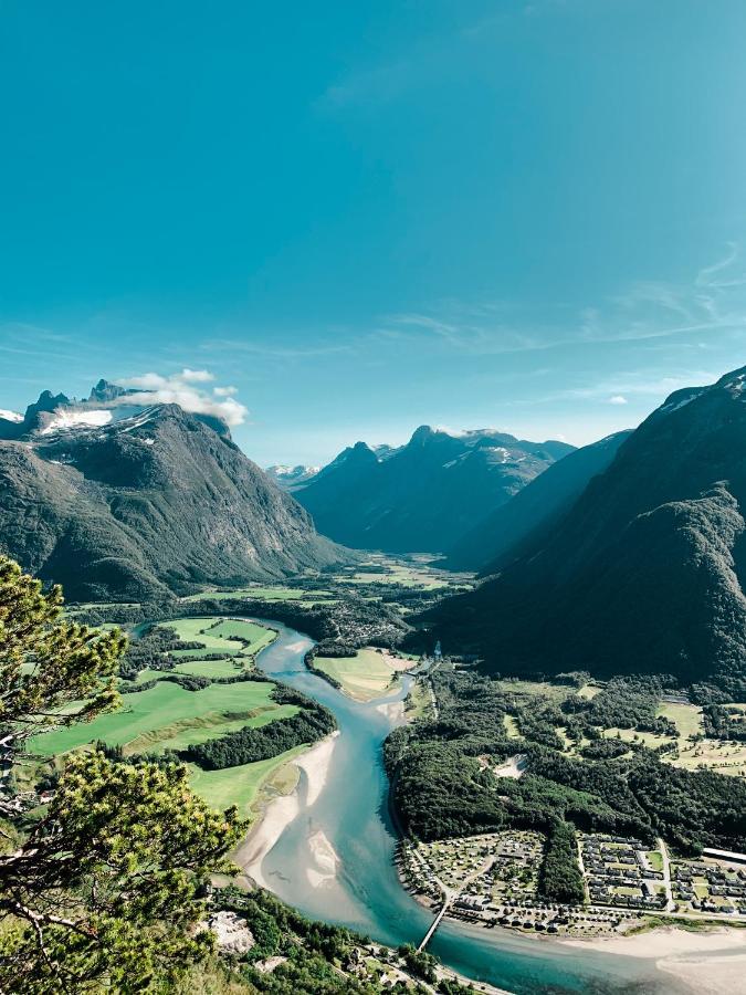 Andalsnes Hytteutleie Ngoại thất bức ảnh