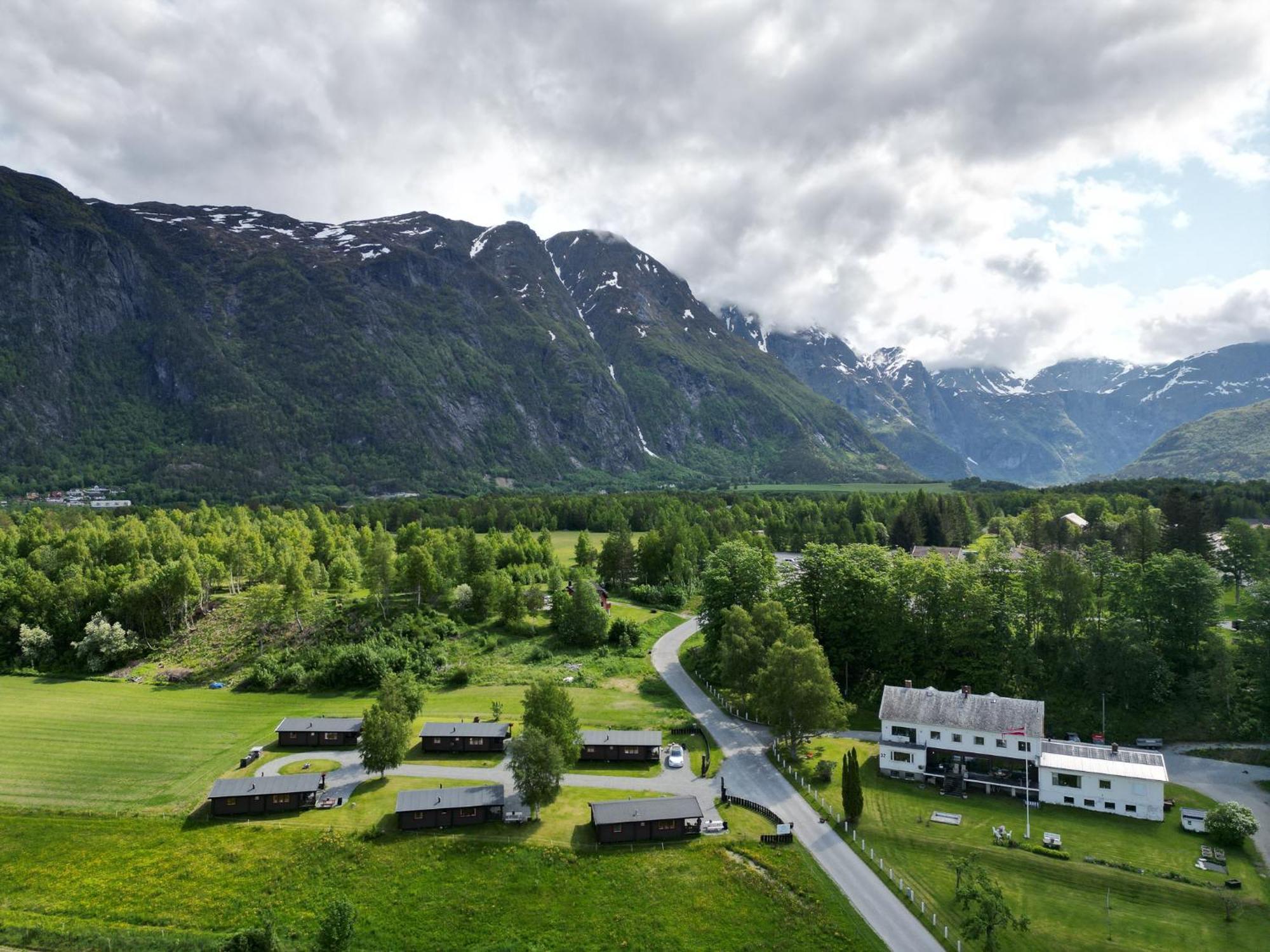 Andalsnes Hytteutleie Ngoại thất bức ảnh